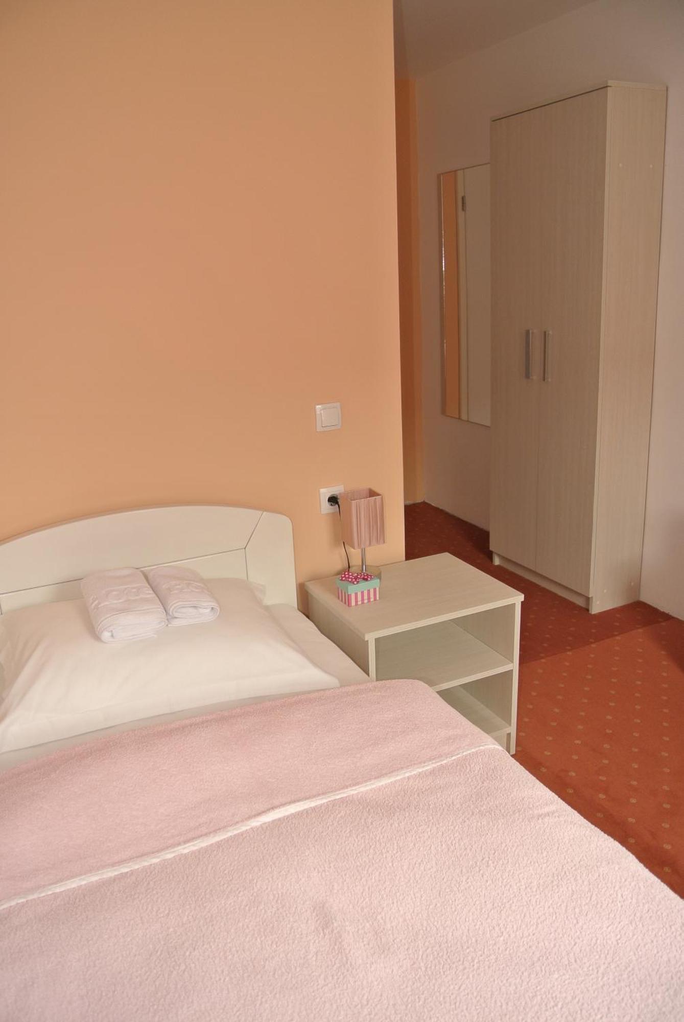 Garni Hotel Beograd Negotin Værelse billede